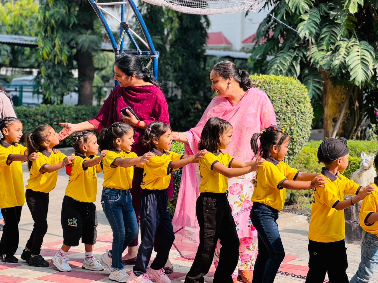 Modern Nursery School and Kids Care Playway School Have Joint Diwali Celebration! at Modern Senior Secondary School, Patiala - image 3
